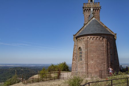 De kapel bovenop de rost van Dabo